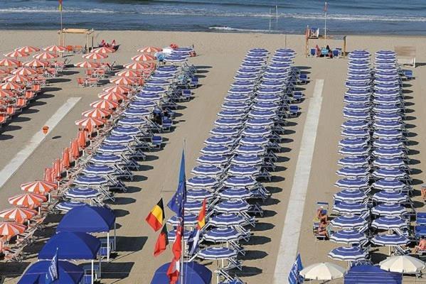 Hotel Dei Tigli Lido di Camaiore Zewnętrze zdjęcie