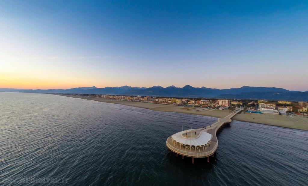 Hotel Dei Tigli Lido di Camaiore Zewnętrze zdjęcie